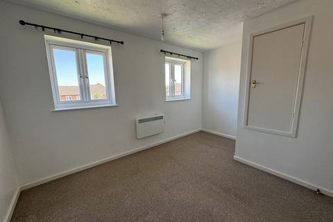 2 bedroom semi-detached house to rent, Poynt Close, Wymondham NR18