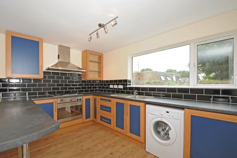 3 bedroom flat to rent, St James Lane Muswell Hill N10