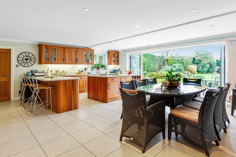 Loughrigg Guildford Road, Fetcham, Leatherhead, KT22 9DY