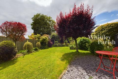 2 bedroom semi-detached bungalow for sale, Howard Close, Harleston