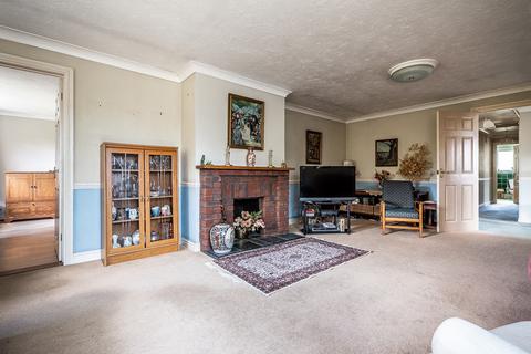 Medina Lodge Clyst Road, Topsham, Exeter, EX3 0DB