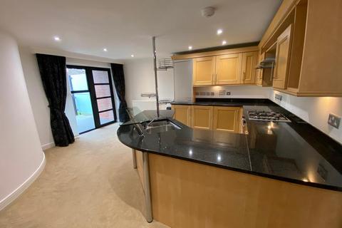 3 bedroom penthouse to rent - Adderstone Court, Jesmond, Newcastle upon Tyne NE2