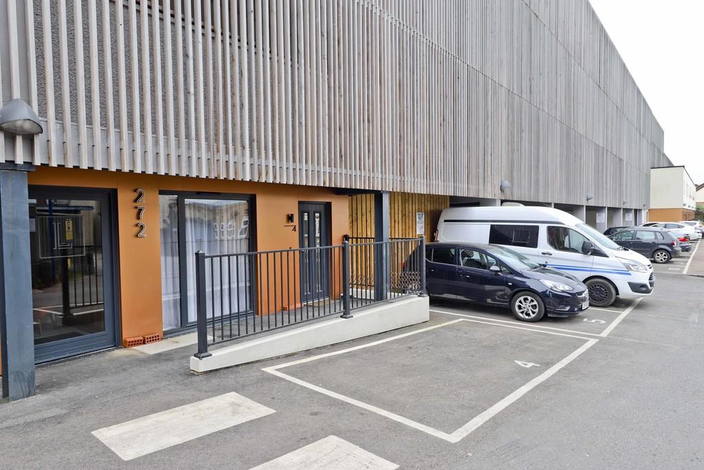 4 Luna Apts (11) 1