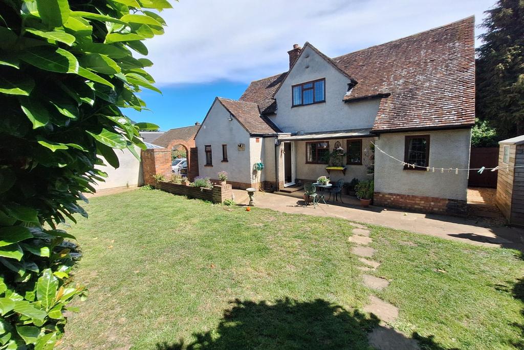 Icknield Way, Luton, LU3 2JX 3 bed detached house for sale £430,000