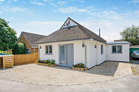 4 bedroom detached bungalow for sale, Cinnamon Close, Oxford OX44