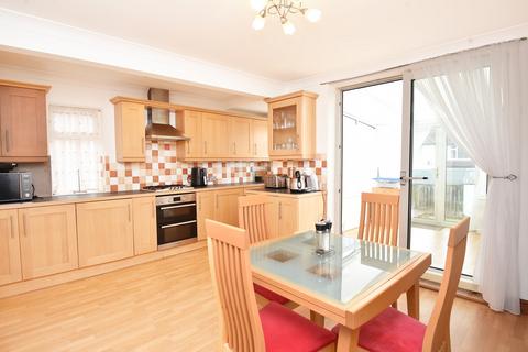 24 Coniston Road, Harrogate, HG1 4SL