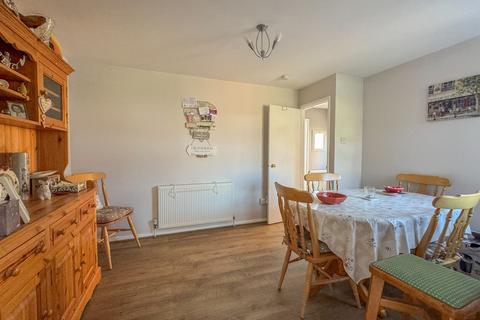 11 Avon Close, Rochford, SS4 3AB