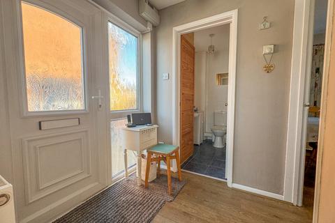 11 Avon Close, Rochford, SS4 3AB