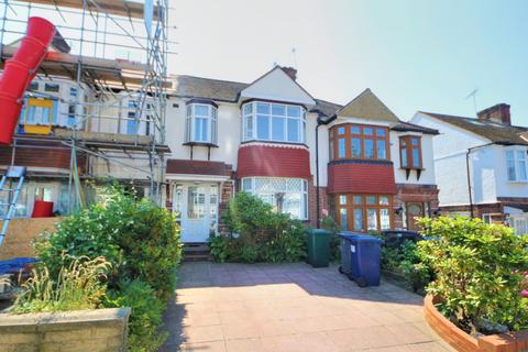 3 bedroom terraced house to rent, Arlington Road, London, N14