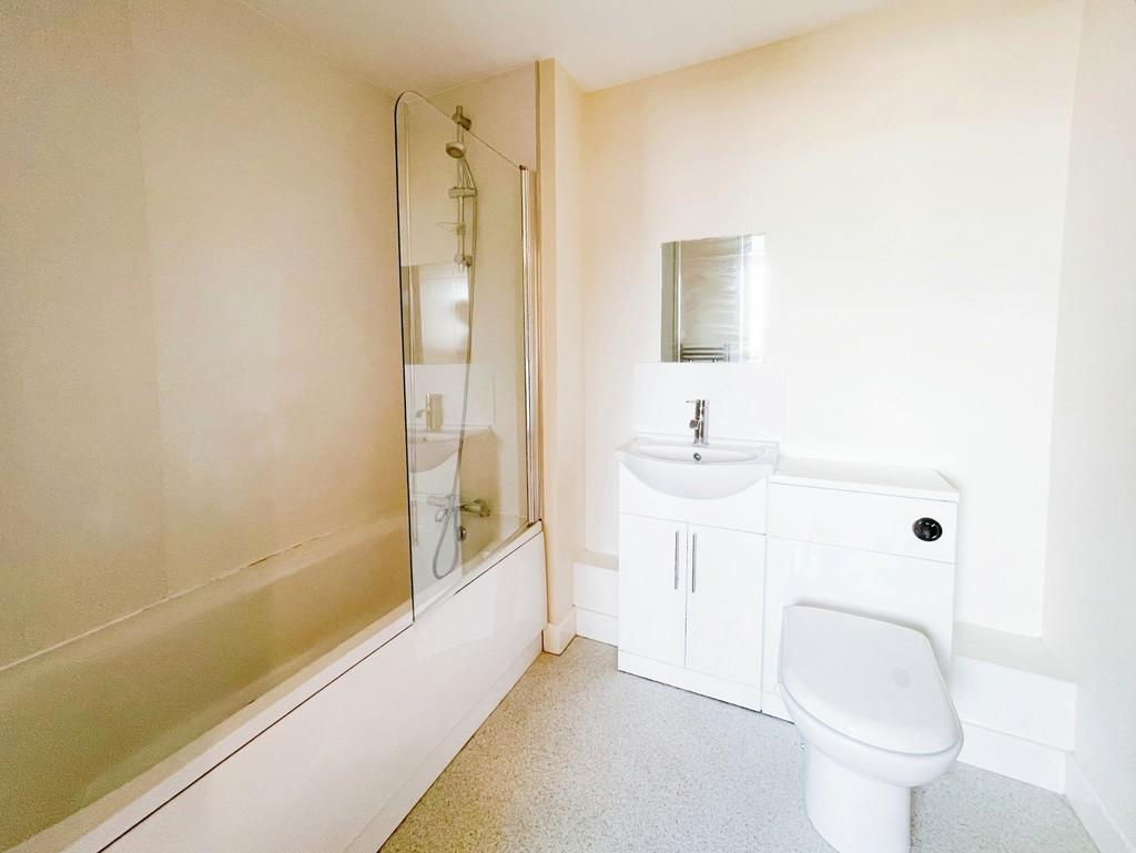 7a052993-Bathroom 20712 20 Prosperity