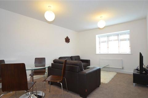 2 bedroom flat to rent, Blagrove Crescent, Ruislip, HA4