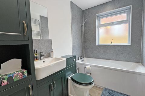 86 Lower Marsh Road, Warminster, BA12 9QA