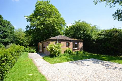 3 bedroom detached bungalow to rent, Main Road, Bosham, Chichester, PO18