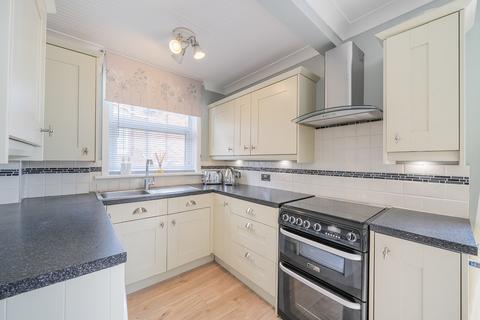 4 Priestley Avenue, Exeter, EX4 8DG