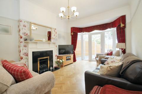 4 bedroom semi-detached house for sale, Abbotsford Gardens, Woodford Green