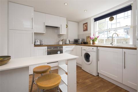 1 Victoria Park Studios, London, E9 6RF