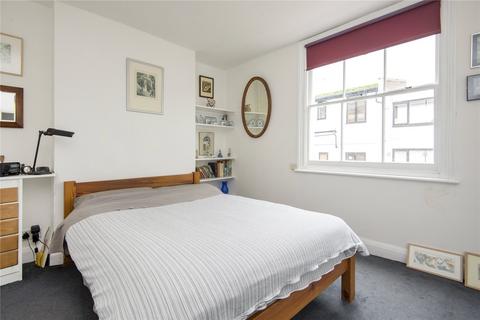 1 Victoria Park Studios, London, E9 6RF