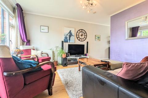 3 bedroom house to rent, Pendock Road, Bristol BS36