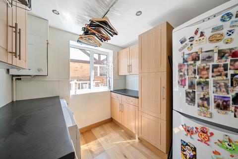 24 Abelia Close, West End, Woking, GU24 9PG