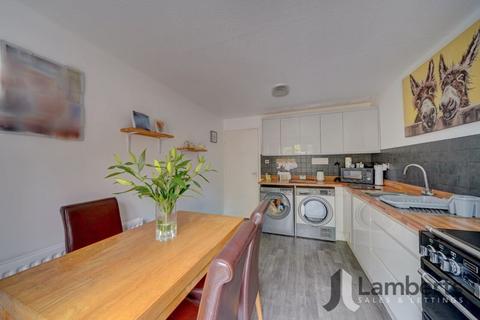 3 bedroom terraced house for sale, Paddock Lane, Oakenshaw, Redditch