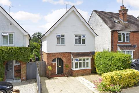 3 bedroom detached house for sale, The Mount, Cranleigh