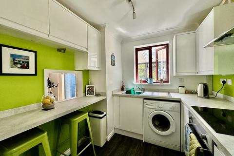 16 Brocks Close, Dibden Purlieu, Southampton, SO45 5ST