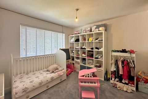 9 Broad Lane North, Willenhall, WV12 5UH