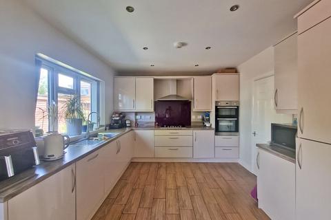 4 bedroom detached house for sale, Kenton Avenue, Wolverhampton