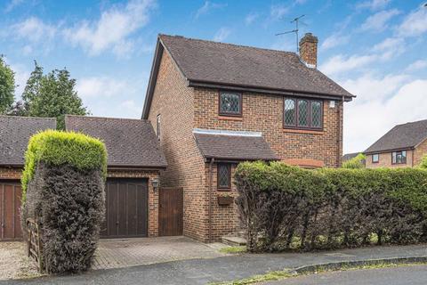 Leatherhead - 3 bedroom detached house for sale