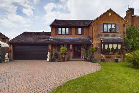 4 bedroom detached house for sale, 23 Grove Drive, Woodhall Spa