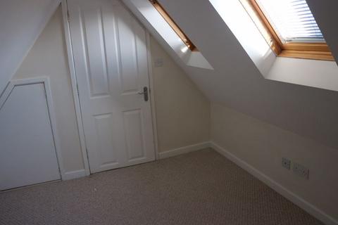 23 Thomas Mead, Pewsham, Chippenham, SN15 3YS
