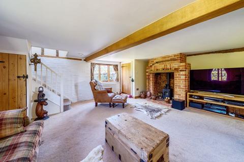 3 bedroom character property for sale, Water Lane, Hunton