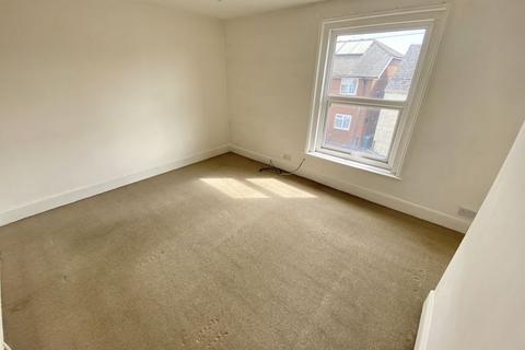 3 bedroom terraced house to rent, Hunnyhill, Newport