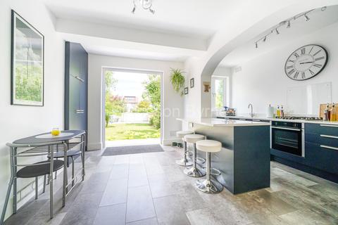 5 bedroom semi-detached house for sale, Townsend Avenue, Southgate N14