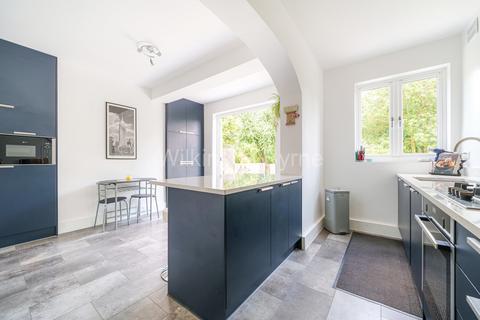 undefined, Townsend Avenue, Southgate N14