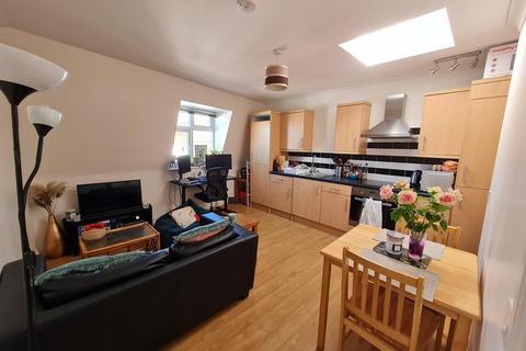 1 bedroom flat to rent, Station Road, Herts WD3