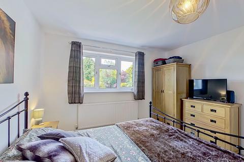14 Blakemore Drive, Sutton Coldfield, B75 7RN