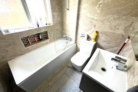 34 Windsor Close, Northwood, HA6 1PE