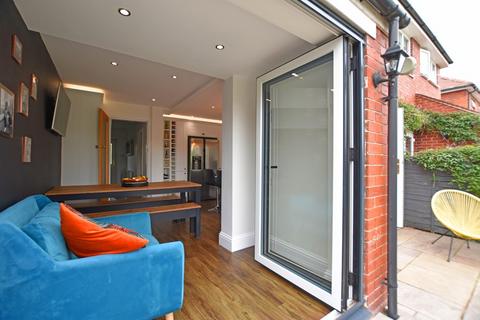 63 Hackness Road, Scarborough, YO12 5SD