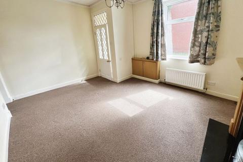 2 bedroom terraced house to rent, Church Street, Leyland, Lancashire