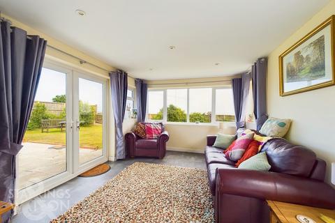 3 bedroom detached bungalow for sale, The Glebe, Hemsby, Great Yarmouth