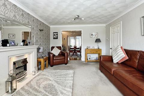 10 Berkeley Crescent, Radcliffe, Manchester, M26 3TR