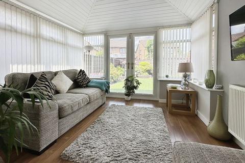 10 Berkeley Crescent, Radcliffe, Manchester, M26 3TR