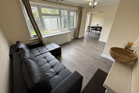 3 bedroom end of terrace house for sale, Friars Close, Northolt