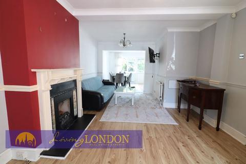 3 bedroom semi-detached house to rent, Three Bedroom Semi-Detached House to Rent