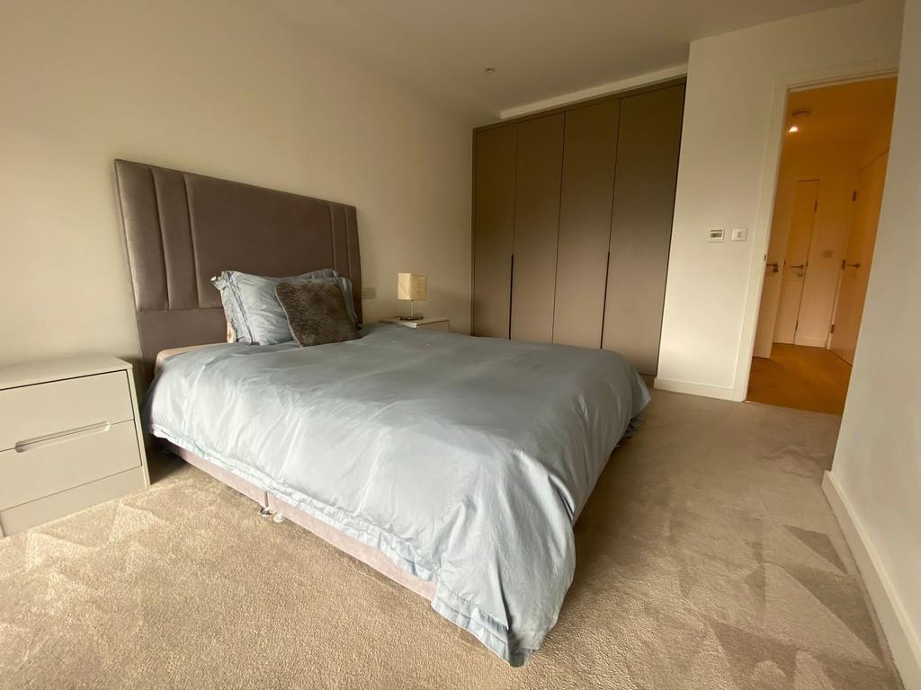 Apartment in London - More