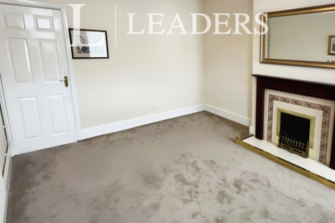 2 bedroom terraced house to rent, King Street; Fenton; ST4