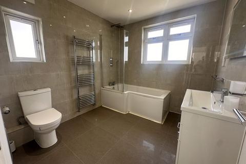 4 bedroom semi-detached house to rent, Ormesby Way, Harrow, HA3