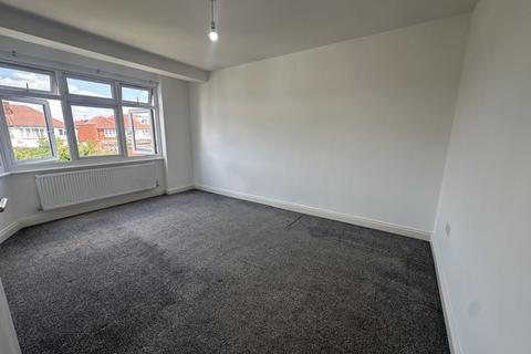 4 bedroom semi-detached house to rent, Ormesby Way, Harrow, HA3