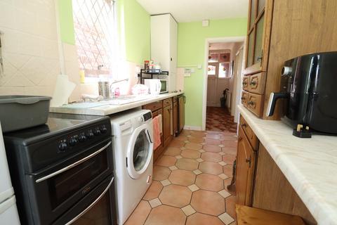 17 Hollowgate, Barnburgh, Doncaster, DN5 7HB